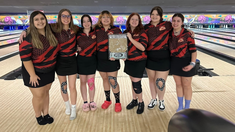 Struthers Girls Bowling